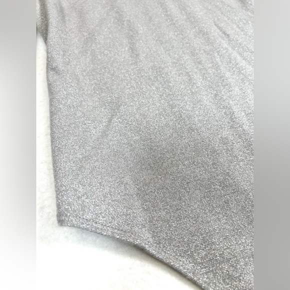 ABERCROMBIE & FITCH Women’s Long Sleeve Sparkle V Neck Bodysuit Gray Shimmer S‎ - Picture 9 of 15